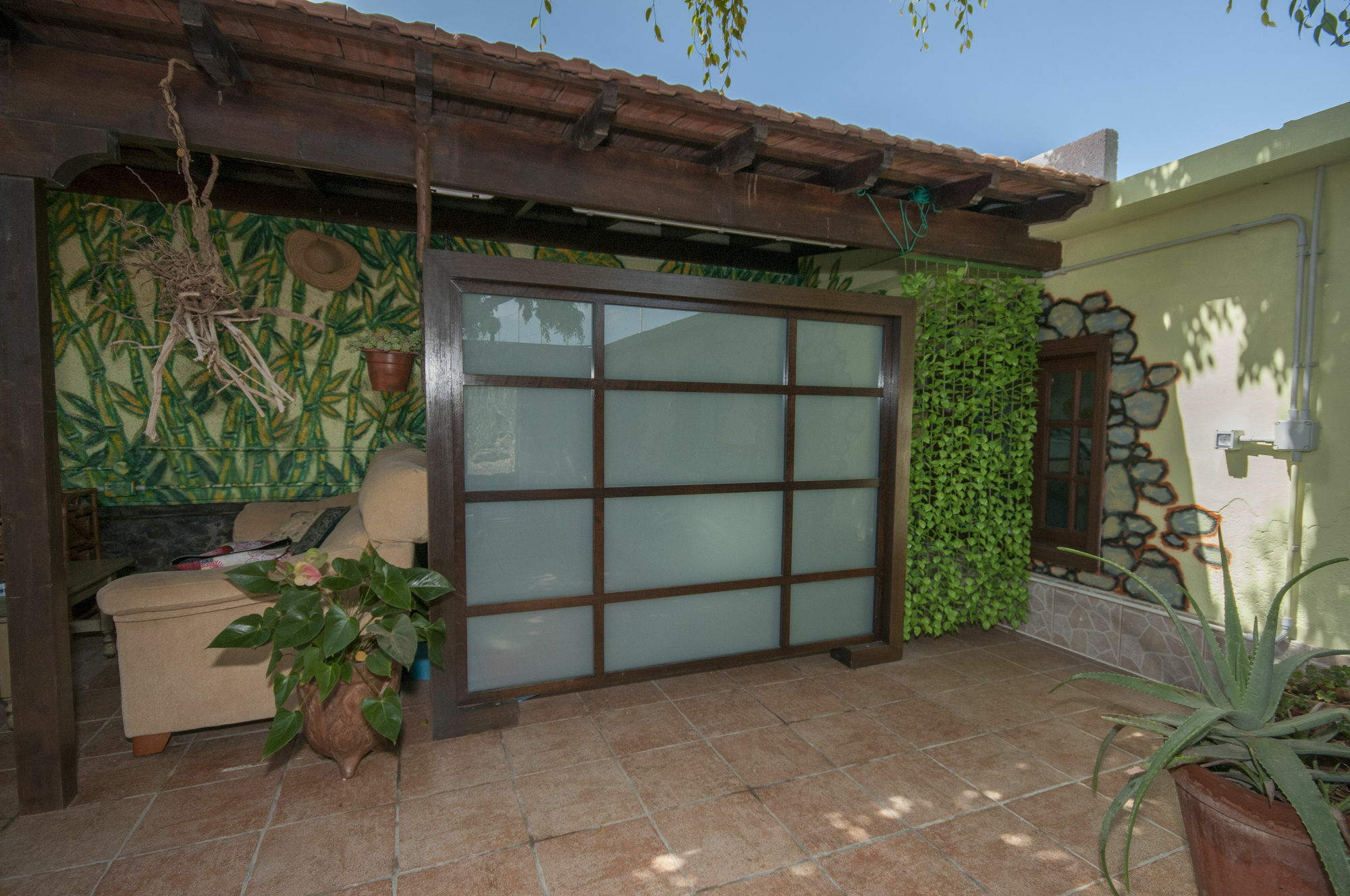 Hostel Los Duendes Del Sur Costa Del Silencio Exterior photo